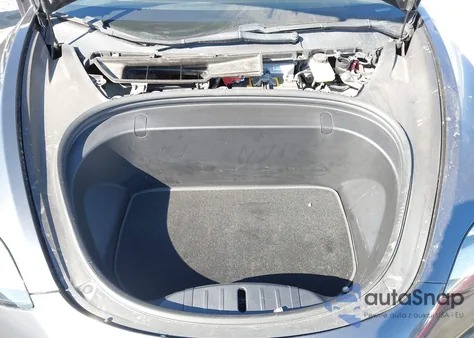 2018 Tesla Model 3 Long Range/Mid Range from USA, damaged, VIN 5YJ3E1EA0JF045481